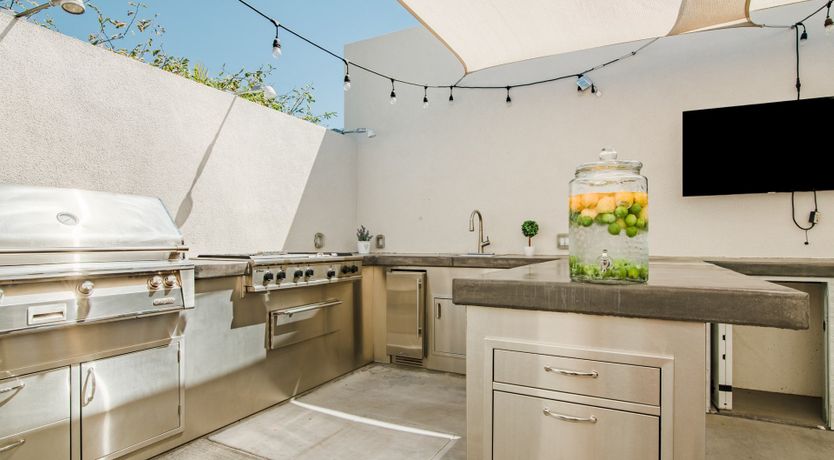 Photo of Palms & Splendor