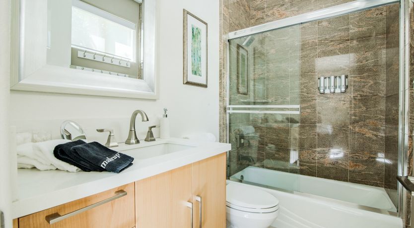 Photo of Palms & Splendor