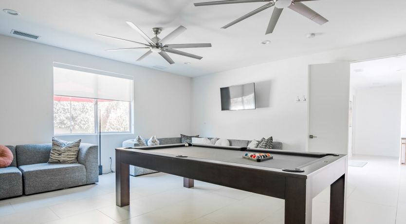 Photo of Palms & Splendor