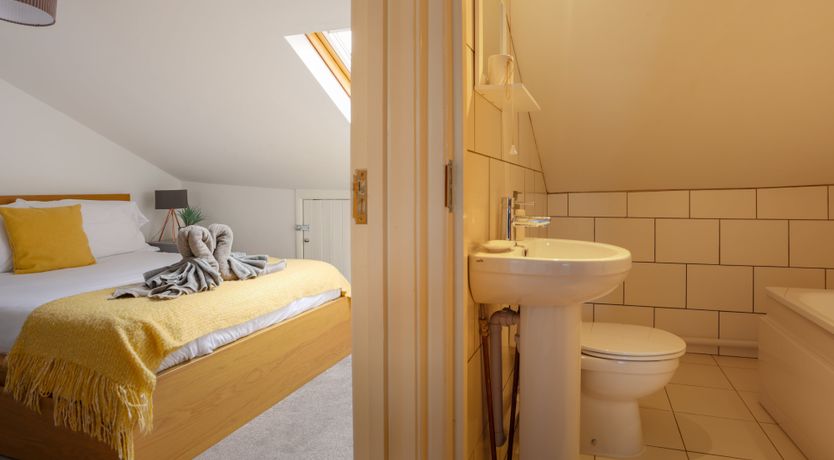 Photo of At The End Of The Laine