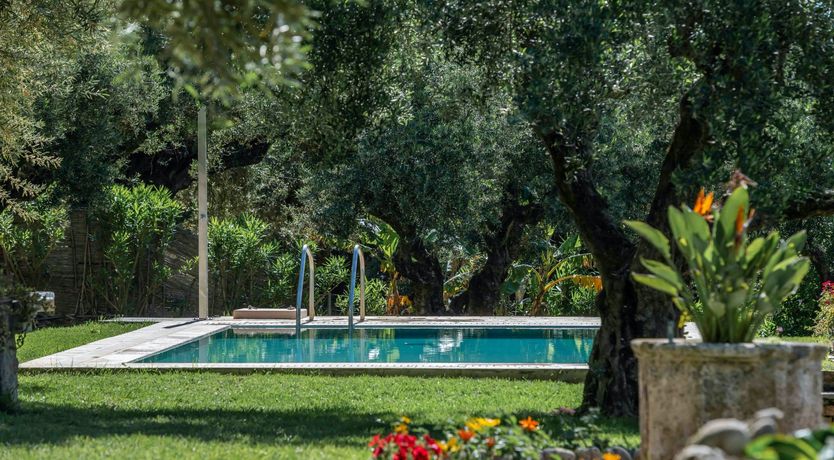 Photo of Good Lookin'