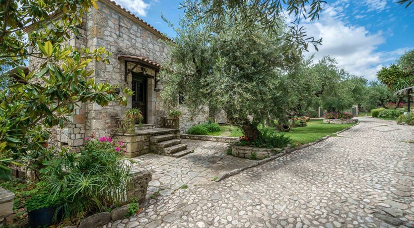 Photo of Good Lookin'