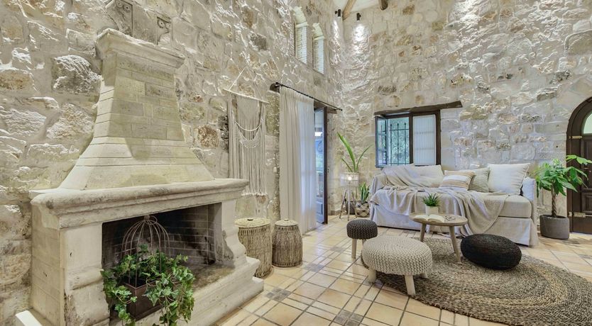 Photo of Good Lookin'