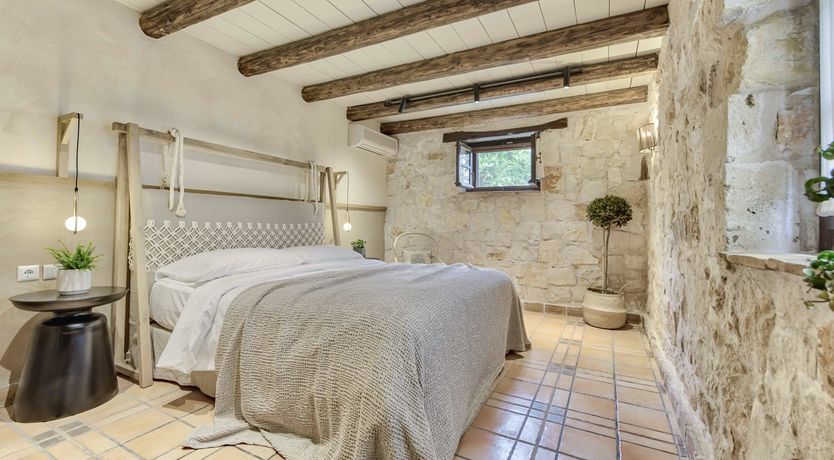 Photo of Good Lookin'