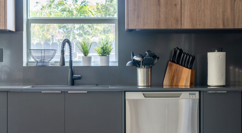 Photo of Six Leaves Left