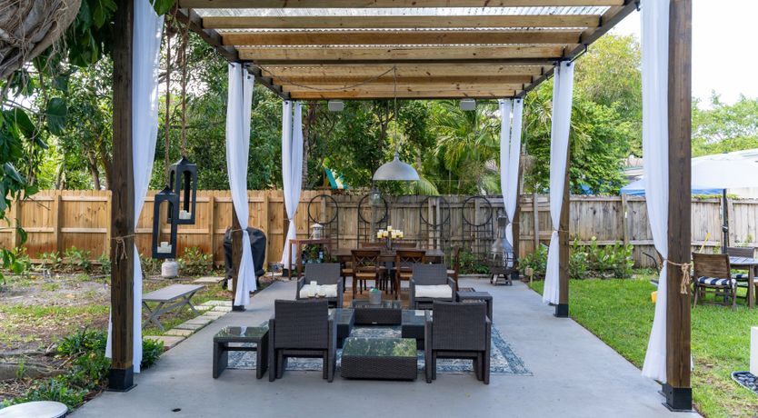 Photo of Six Leaves Left