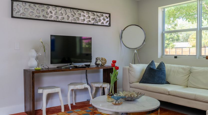 Photo of Six Leaves Left