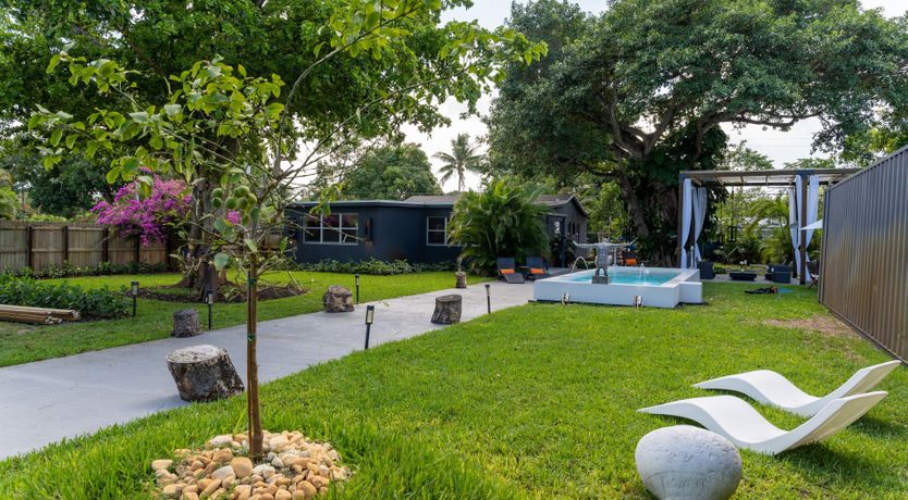 Photo of Six Leaves Left