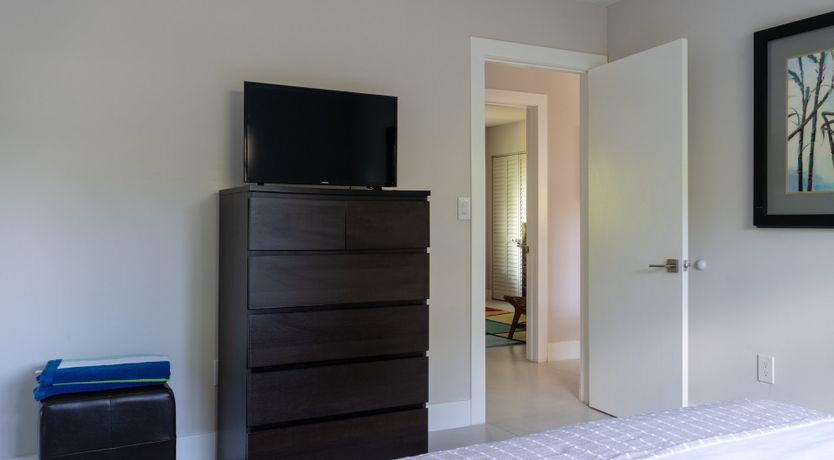 Photo of Six Leaves Left