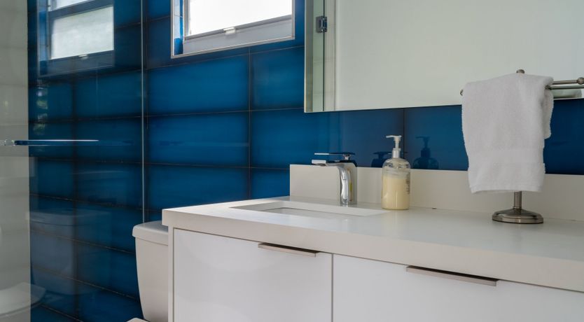 Photo of Six Leaves Left