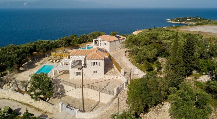 Photo of Poseidon & Amphitrite