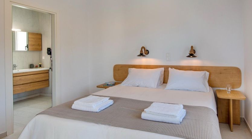 Photo of Poseidon & Amphitrite