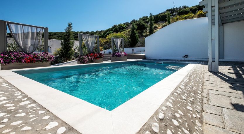 Photo of The Sweep Of Ocean