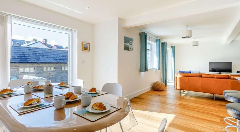 Photo of 3 Bed in Bude