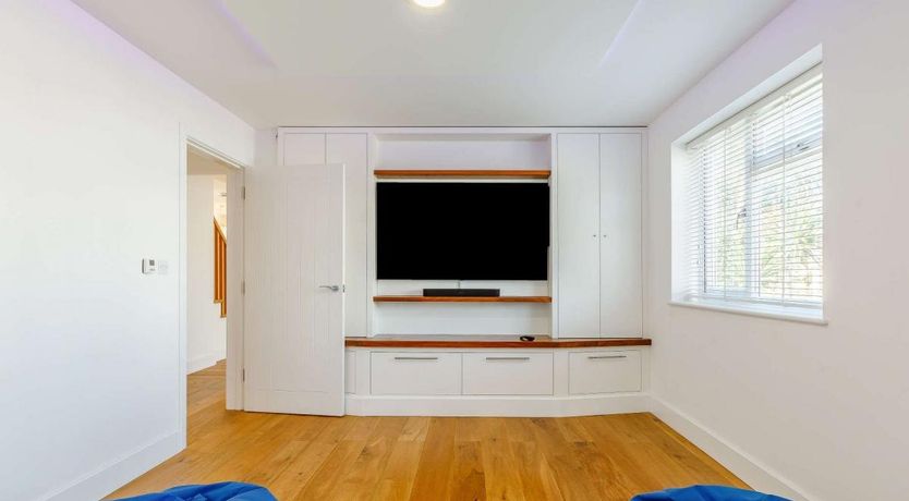 Photo of 3 Bed in Bude