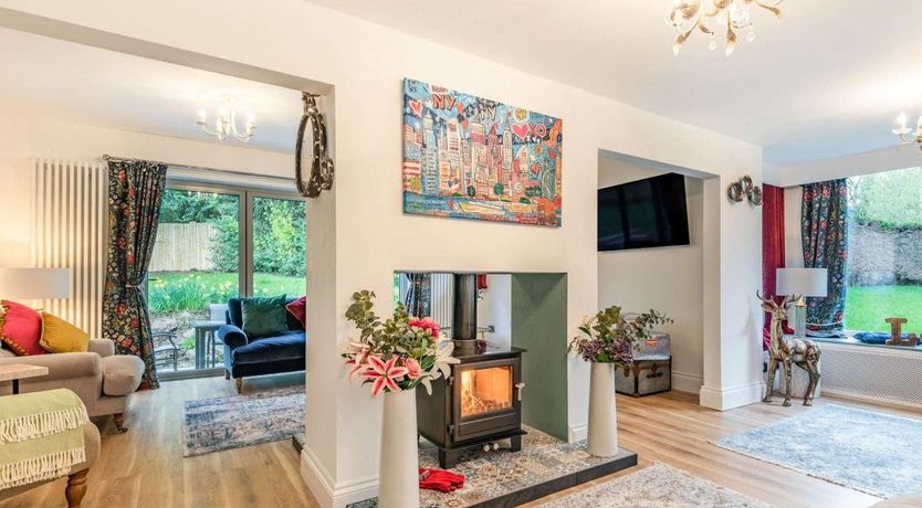Photo of in Bakewell (87419)