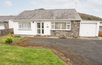 Bro Mebyd Holiday Cottage