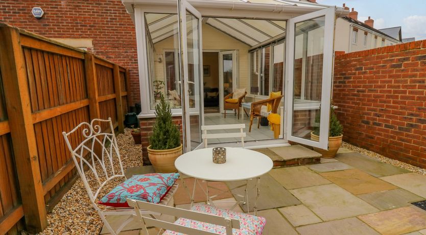 Photo of 6 Erwr Brenhinoedd