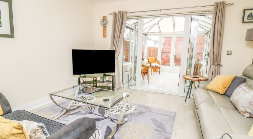 Photo of 6 Erwr Brenhinoedd