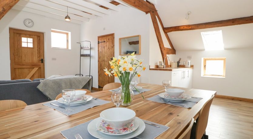 Photo of Lower Venn Granary Apartment 2