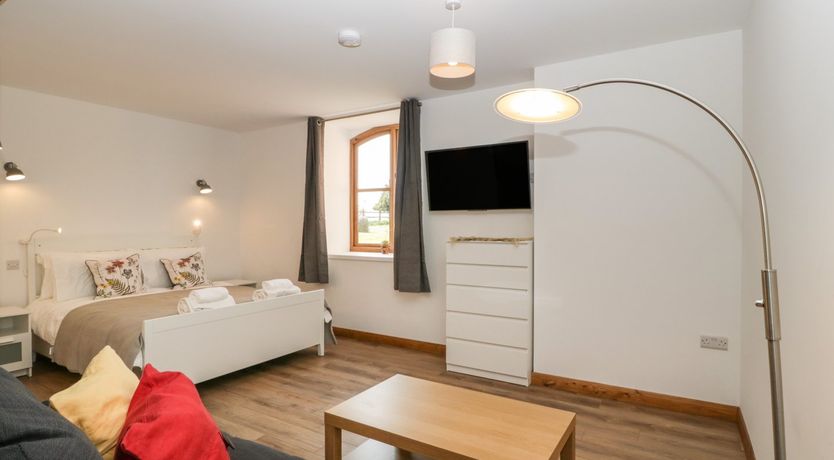 Photo of Lower Venn Granary Apartment 1