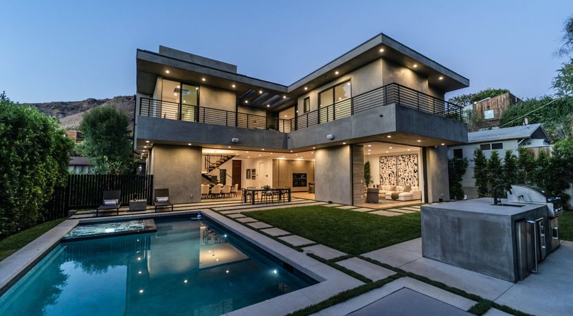 Photo of Down to the Red Oak Tree