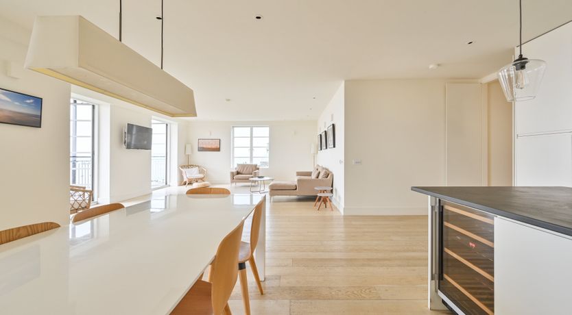 Photo of Calm & Free