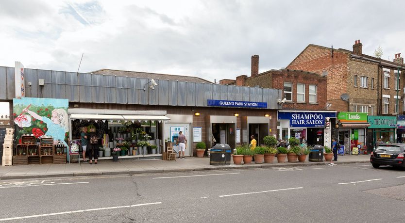 Photo of Master Curator