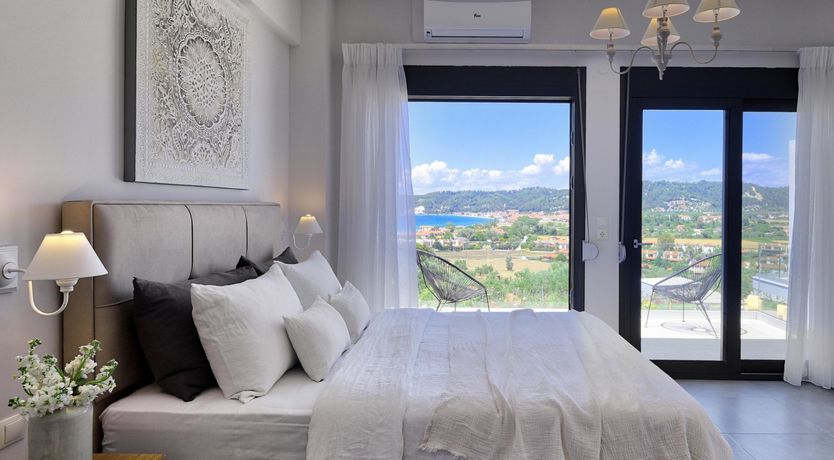 Photo of Enceladus Moon