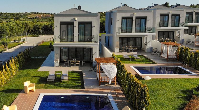 Photo of Enceladus Moon