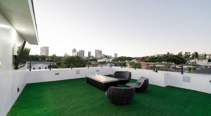 Photo of Iron Lion Zion