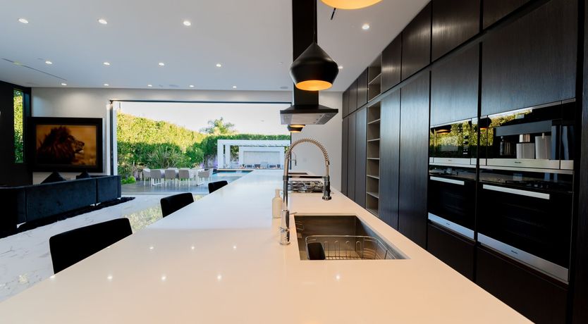 Photo of Iron Lion Zion