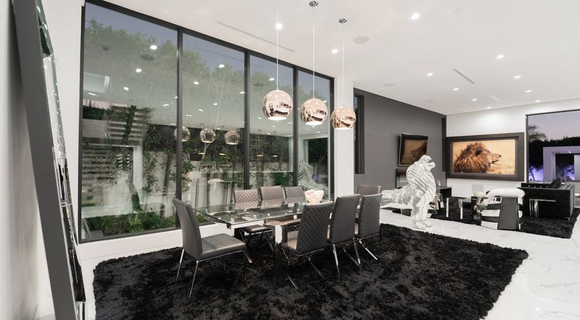 Photo of Iron Lion Zion