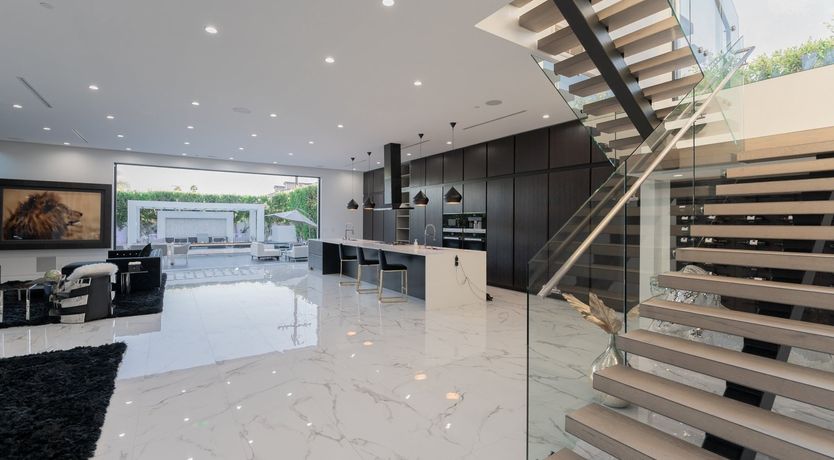 Photo of Iron Lion Zion