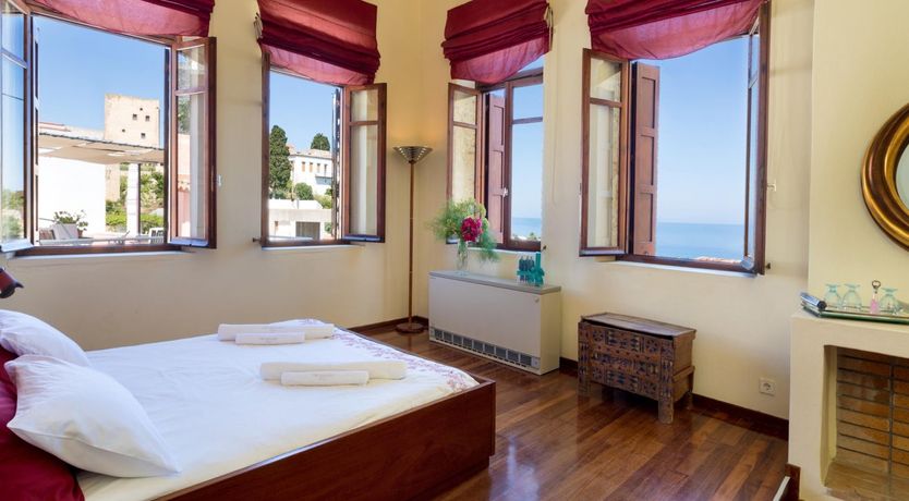 Photo of Wings of Brightness