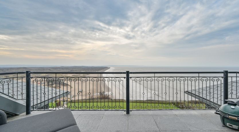 Photo of A Penthouse on the Shore