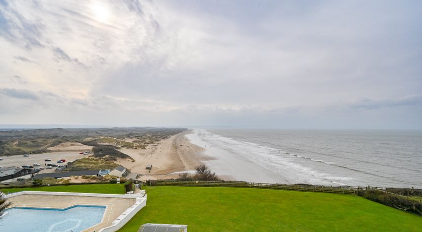 Photo of Everything is Beachy