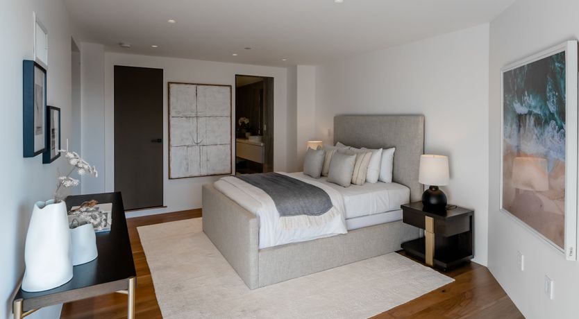 Photo of Family Crest