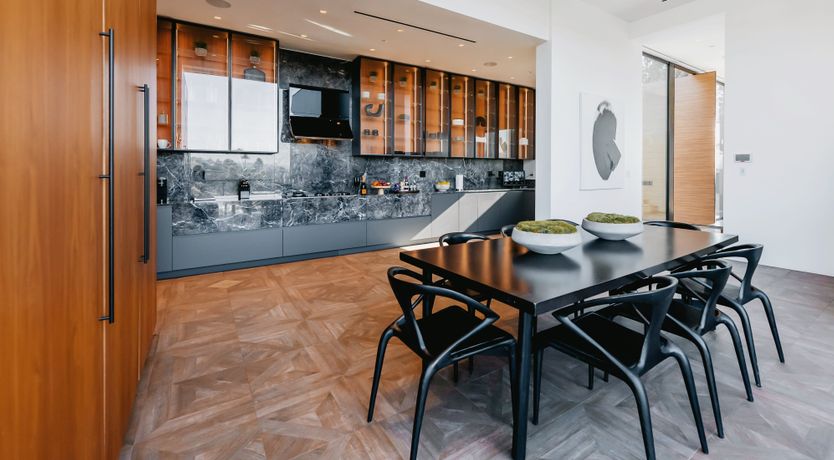 Photo of Family Crest