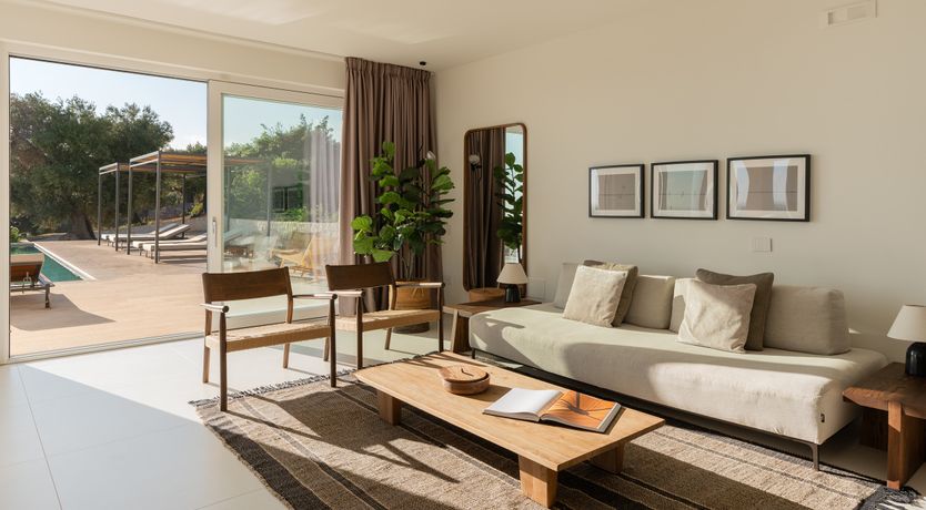 Photo of Alabaster Sky