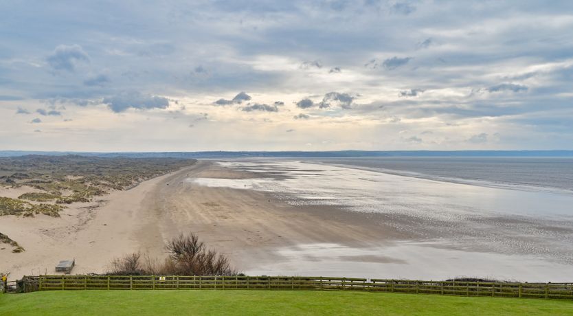 Photo of Sandy Views