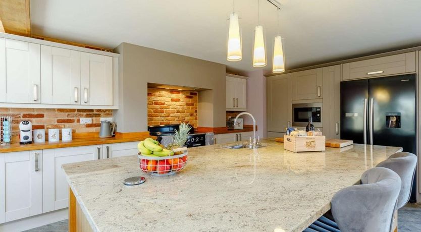 Photo of 4 Bed in Mawbray