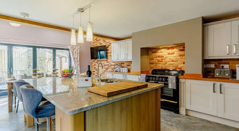 Photo of 4 Bed in Mawbray