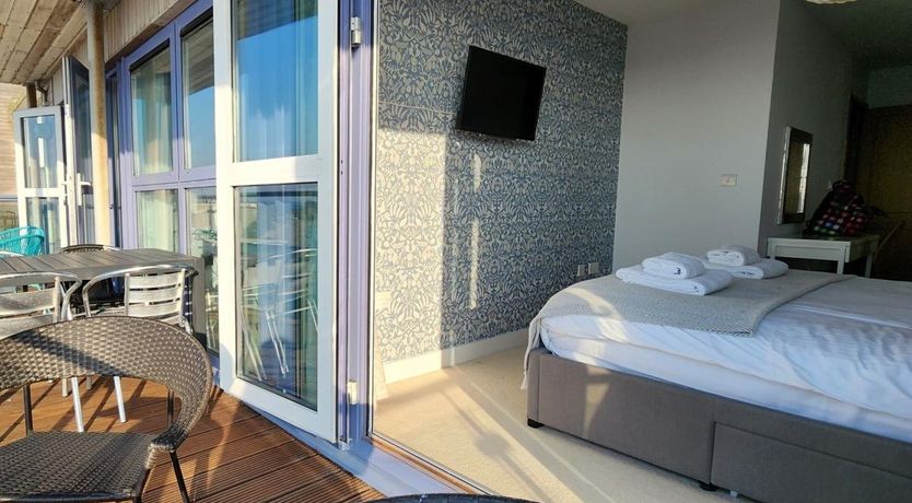 Photo of 2 Bed in Newquay