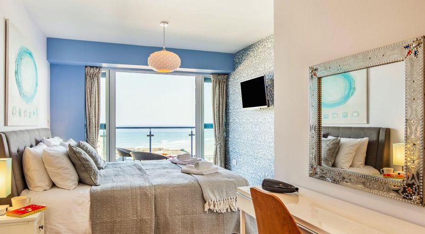 Photo of 2 Bed in Newquay