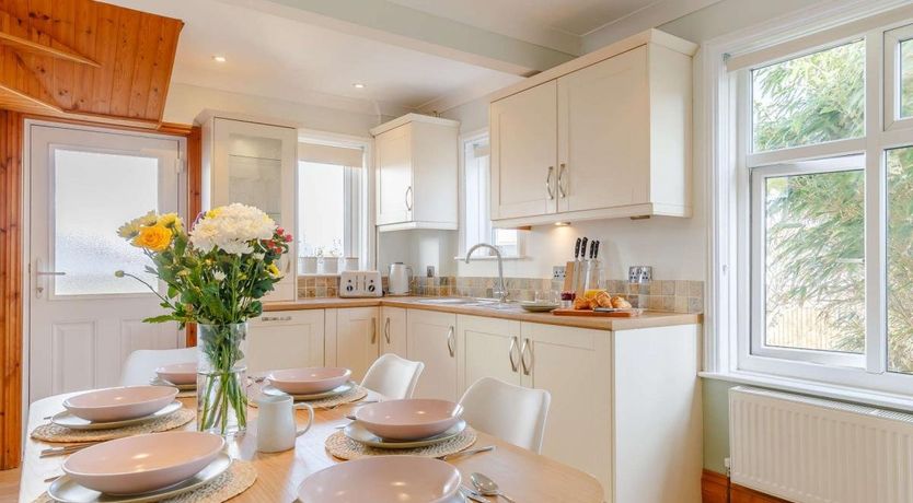 Photo of 3 Bed in Bude