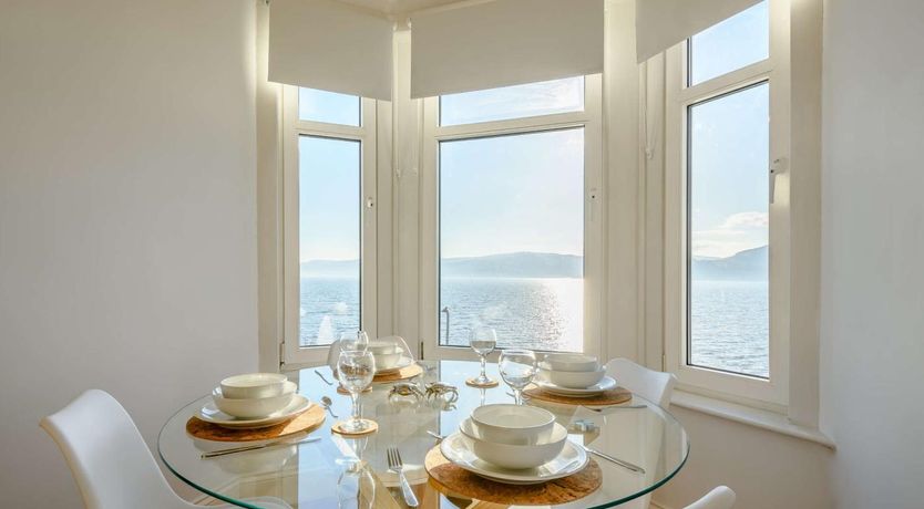 Photo of 2 Bed in Helensburgh