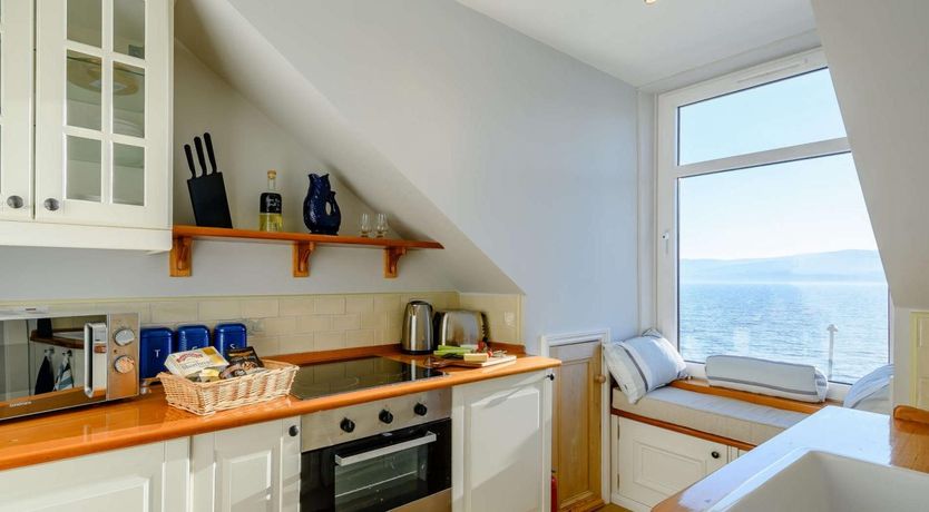 Photo of 2 Bed in Helensburgh