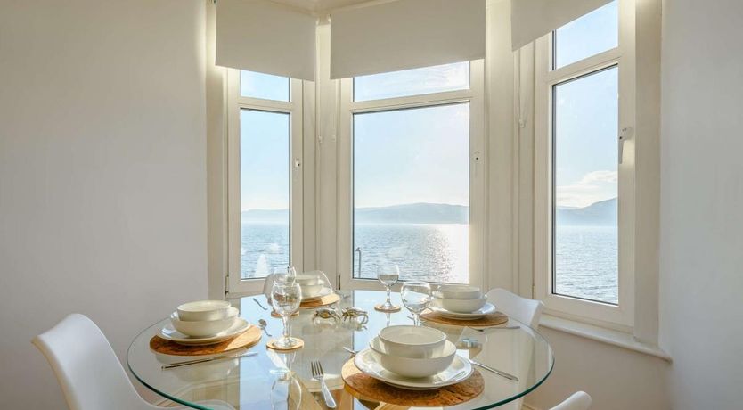 Photo of 2 Bed in Cove