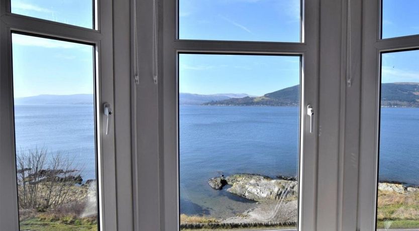 Photo of 2 Bed in Cove